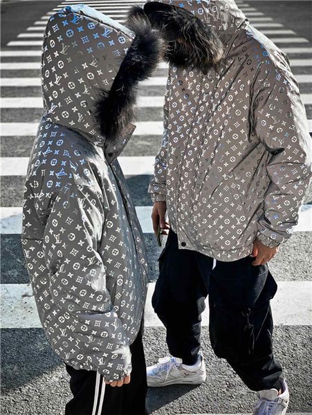 19fw luxurious brands design full logos print 3m reflective fur collar hooded winterbreaker coat men women outdoor sweatshirt jackets, Gray;blue
19fw luxurious brands design full logos print 3m reflective fur collar hooded winterbreaker coat men women outdoor sweatshirt jackets, Gray;blue
