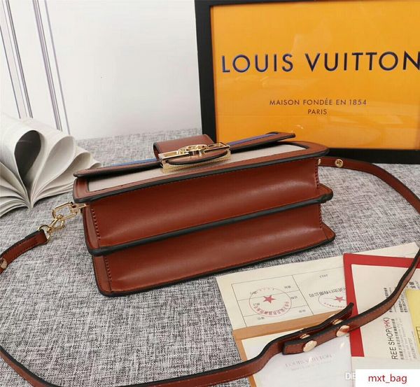 20fw 2019 новые тенденции женщин сумки, ретро простой лоскут, мода сумка, кисточка украшения женщина сумка. yetc6 
20fw 2019 новые тенденции женщин сумки, ретро простой лоскут, мода сумка, кисточка украшения женщина сумка. yetc6