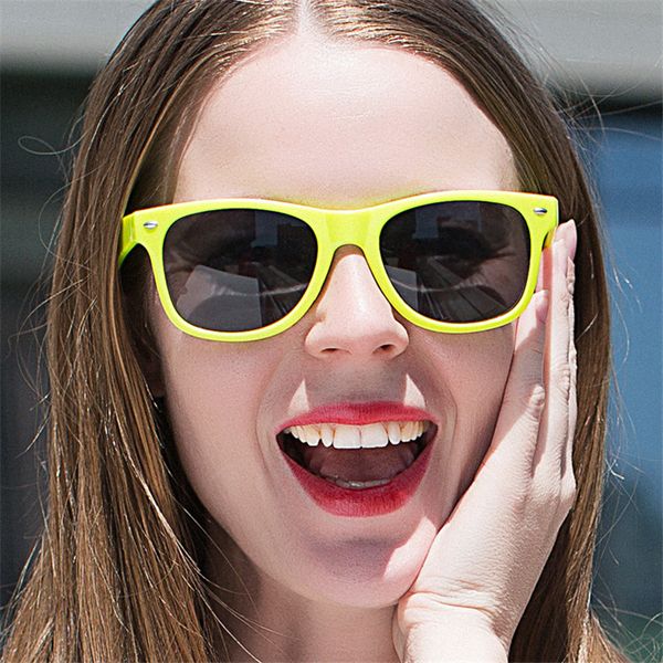 vazrobe classic square sunglasses women men colorful frame glasses for gift party promoting festival wholesale customize logo, White;black
vazrobe classic square sunglasses women men colorful frame glasses for gift party promoting festival wholesale customize logo, White;black