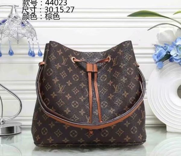 2019 de igner famou handbag neonoe houlder bag noé leather bucket bag women flower printing cro body bag pur e twi t
2019 de igner famou handbag neonoe houlder bag noé leather bucket bag women flower printing cro body bag pur e twi t