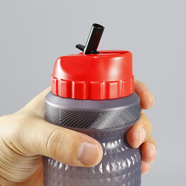 selling piston nozzle leakproof kettle 650ml portable bpa water bottles for outdoor sports running 
selling piston nozzle leakproof kettle 650ml portable bpa water bottles for outdoor sports running