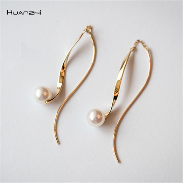 huanzhi 2019 metal glossy geometric irregular twisted pearl korean simple earrings pendant for woman girl holiday accessories, Silver
huanzhi 2019 metal glossy geometric irregular twisted pearl korean simple earrings pendant for woman girl holiday accessories, Silver