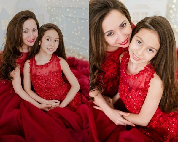 modest red a line evening prom dress jewel neck spaghetti tulle lace party dress floor length sequins pears applique robes de soirée, Black
modest red a line evening prom dress jewel neck spaghetti tulle lace party dress floor length sequins pears applique robes de soirée, Black