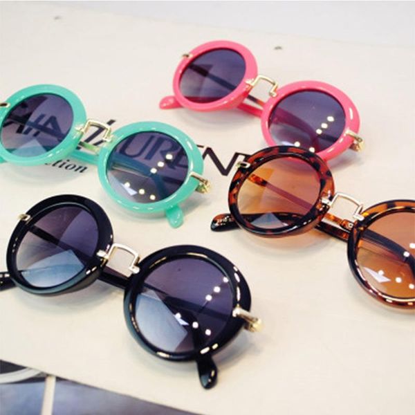 1pc new stylish child kids boys girls children goggles retro anti-uv400 sunglasses round retro cute sun glasses vintage eyewear, White;black
1pc new stylish child kids boys girls children goggles retro anti-uv400 sunglasses round retro cute sun glasses vintage eyewear, White;black