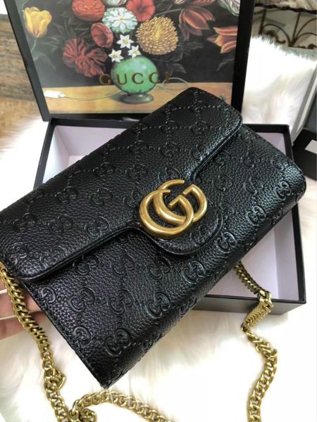 handbag indentation flower small square package leisure wild chain shoulder bag ms. messenger bag 2019 new european and american7
handbag indentation flower small square package leisure wild chain shoulder bag ms. messenger bag 2019 new european and american7