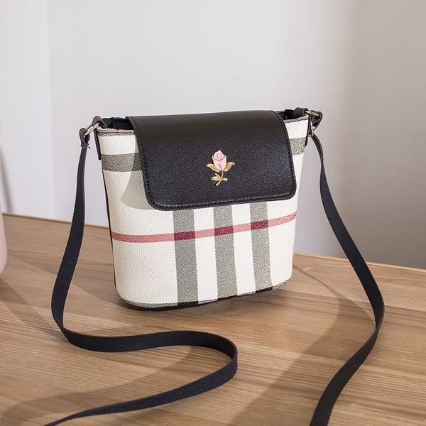 women bags winter new korea style sell bucket bag crossbody shoulder bag clutch pu leather
women bags winter new korea style sell bucket bag crossbody shoulder bag clutch pu leather