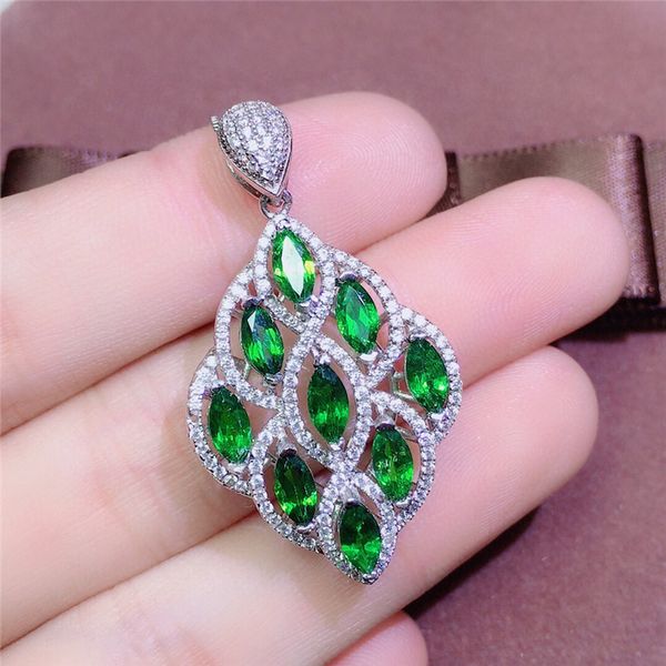 leechee 100% natural diopside pendant real 925 solid sterling silver 3*6mm green gemstone necklace for women anniversary gift
leechee 100% natural diopside pendant real 925 solid sterling silver 3*6mm green gemstone necklace for women anniversary gift