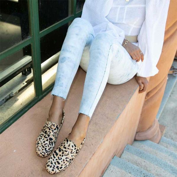 women flats shoes woman flat vintage casual plus size slip on single shoe loafers chaussures femme zapatos mujer sapato d305, Black
women flats shoes woman flat vintage casual plus size slip on single shoe loafers chaussures femme zapatos mujer sapato d305, Black