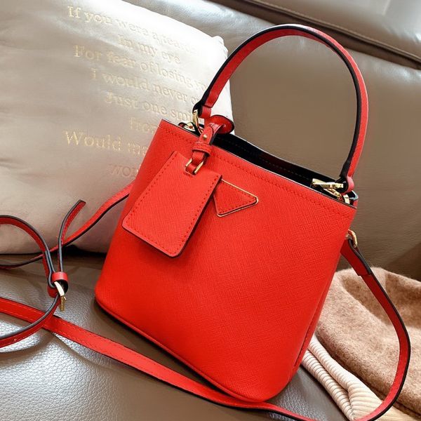 luggage woman crossbody travel bags bag leather quality plain bag p genuine fashion women fashion bucket letter high fannypack vegmp, Red;black
luggage woman crossbody travel bags bag leather quality plain bag p genuine fashion women fashion bucket letter high fannypack vegmp, Red;black