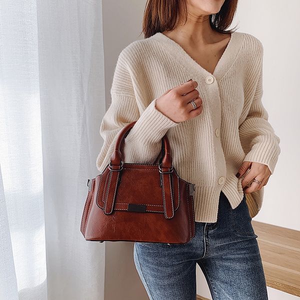 2020 new belt patent leather women handbag shell bag vintage crossbody women messenger bag small shoulder purse brown
2020 new belt patent leather women handbag shell bag vintage crossbody women messenger bag small shoulder purse brown