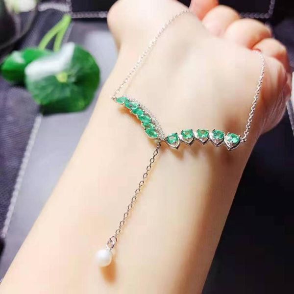 natural emerald necklace fashionable gem quality 925 silver
natural emerald necklace fashionable gem quality 925 silver