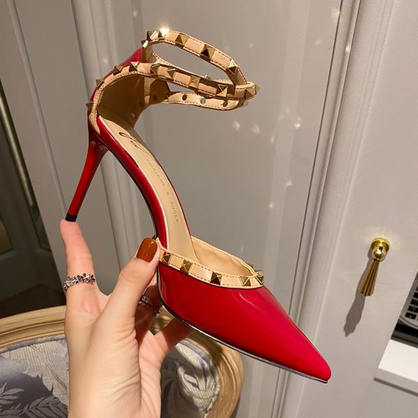 2020 new summer pointed rivets fine heel baotou sandals ladies, Black