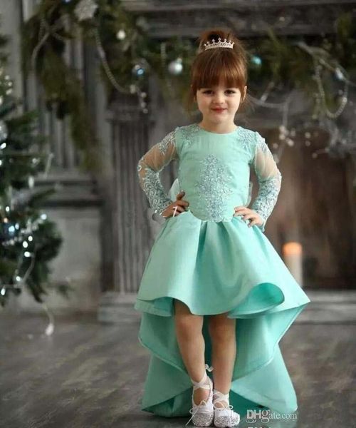 2019 latest arrival mint green flower girl gowns lace bodice big bow back short front long back long sleeve girls party dresses, White;blue 
2019 latest arrival mint green flower girl gowns lace bodice big bow back short front long back long sleeve girls party dresses, White;blue