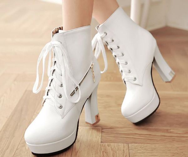 2019 women's boots in winter with new style high heel coarse heel round head waterproof table @8046, Black
2019 women's boots in winter with new style high heel coarse heel round head waterproof table @8046, Black