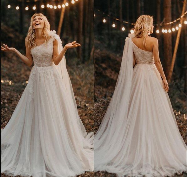 2020 modern country bohemian wedding dresses one shoulder lace appliques a line beach bridal gowns sweep train boho abiti da sposa, White
2020 modern country bohemian wedding dresses one shoulder lace appliques a line beach bridal gowns sweep train boho abiti da sposa, White