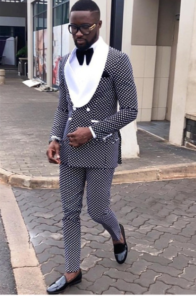 2020 new spring and autumn men's latest custom design suit groom wedding ball double-breasted suit 2 sets of jacket pants, White;black
2020 new spring and autumn men's latest custom design suit groom wedding ball double-breasted suit 2 sets of jacket pants, White;black