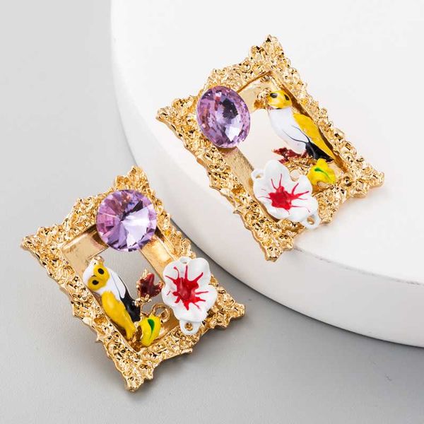 dangle & chandelier earrings 2021 baroque place style for woman po frame design bird and white flower drop oil lady, Silver
dangle & chandelier earrings 2021 baroque place style for woman po frame design bird and white flower drop oil lady, Silver