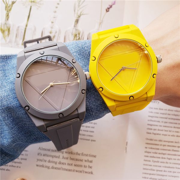 American Brand Gues tape watch hot style student watch High Quality Brand minimalist watch Men And Women Sport Watches Discount orologi Relo
American Brand Gues tape watch hot style student watch High Quality Brand minimalist watch Men And Women Sport Watches Discount orologi Relo