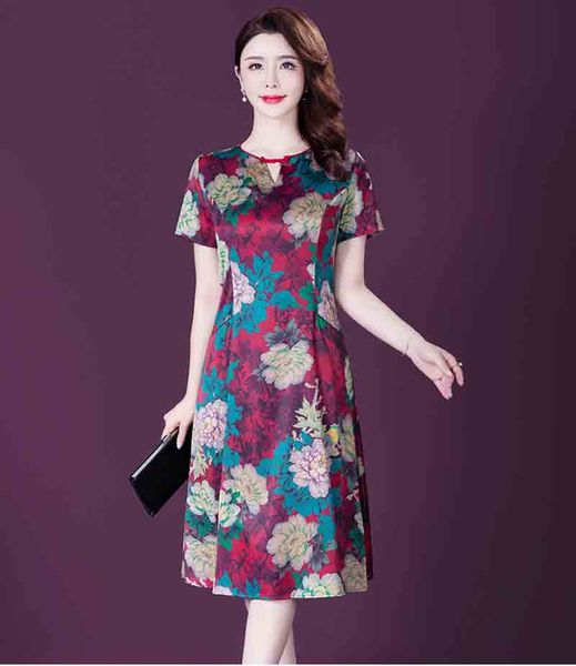 2019 summer new large size women's korean version was thin short-sleeved mid-length wide wife silk pop retro dress, Black;gray
2019 summer new large size women's korean version was thin short-sleeved mid-length wide wife silk pop retro dress, Black;gray