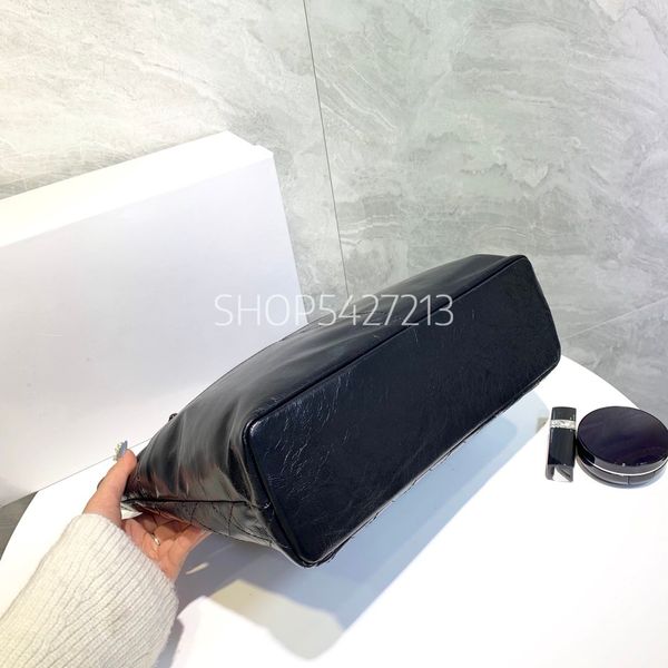 small fragrance style leather shoulder bag ladies 2019 handbag ladies bag designer chain plaid texture diagonal
small fragrance style leather shoulder bag ladies 2019 handbag ladies bag designer chain plaid texture diagonal
