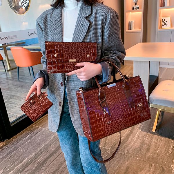 открытый solid color three-piece кожа 3шт женщины аллигатор сумки плеча дизайнерская женские сумки сцепления bolsas де mujer
открытый solid color three-piece кожа 3шт женщины аллигатор сумки плеча дизайнерская женские сумки сцепления bolsas де mujer