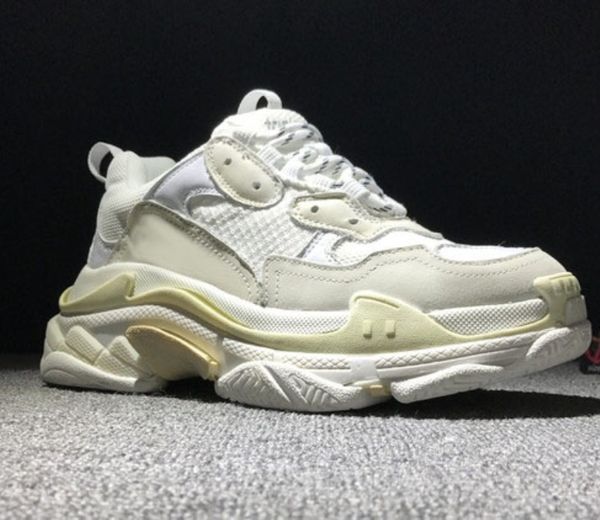 paris 2020 crystal bottom triple-s casual shoes dad shoes platform triple s sneakers for men women vintage kanye old grandpa trainer, Black
paris 2020 crystal bottom triple-s casual shoes dad shoes platform triple s sneakers for men women vintage kanye old grandpa trainer, Black