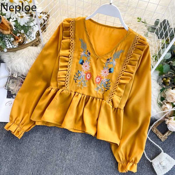 neploe 2020 spring women's stitching inch shirt korean version of embroidered v-neck waist ruffled women 49867, White
neploe 2020 spring women's stitching inch shirt korean version of embroidered v-neck waist ruffled women 49867, White