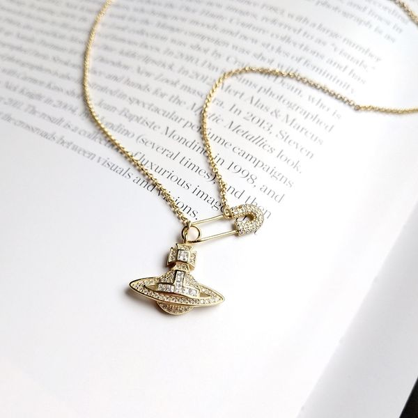 S925 sterling silver Saturn pin ring necklace inlaid diamond designer necklace luxury designer jewelry women necklace fashion
S925 sterling silver Saturn pin ring necklace inlaid diamond designer necklace luxury designer jewelry women necklace fashion