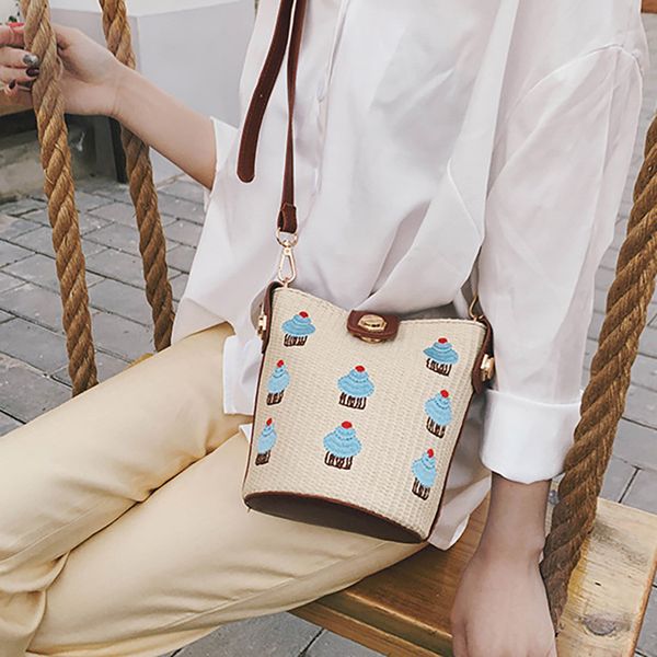 maison fabre женщины мода summer beach wild chain messenger плечо мешок твердая ткачество сумка бренд сумка женщина роскошь 2019 десантных
maison fabre женщины мода summer beach wild chain messenger плечо мешок твердая ткачество сумка бренд сумка женщина роскошь 2019 десантных