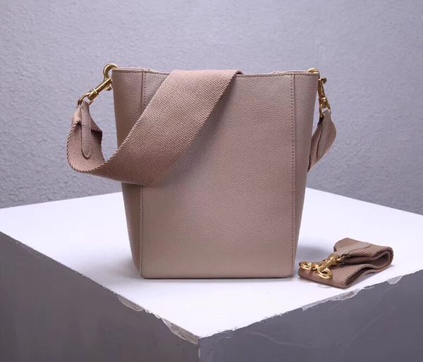 bucket shoulder bag cross body grained cowhide totes black luxury handbags women bags designer famous brands leather quality
bucket shoulder bag cross body grained cowhide totes black luxury handbags women bags designer famous brands leather quality