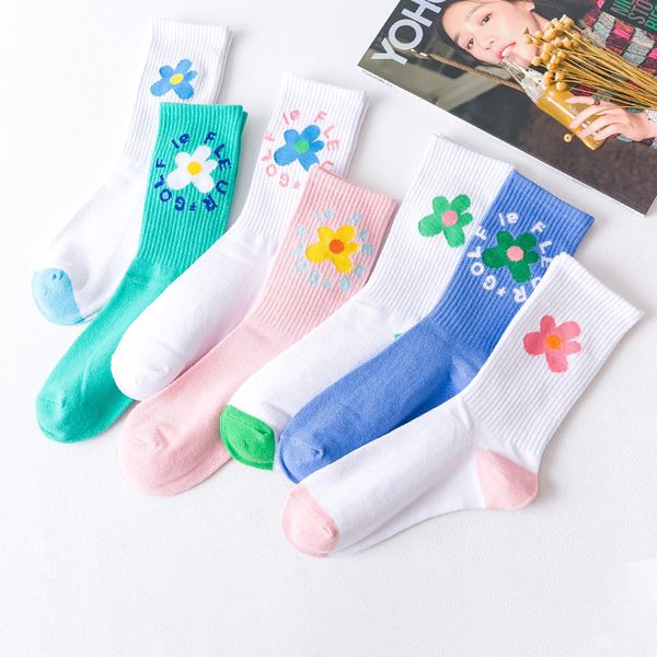 autumn winter solid color cotton women socks harajuku kawaii floral printed female cute socks streetwear skateboard girls sox, Black;white
autumn winter solid color cotton women socks harajuku kawaii floral printed female cute socks streetwear skateboard girls sox, Black;white