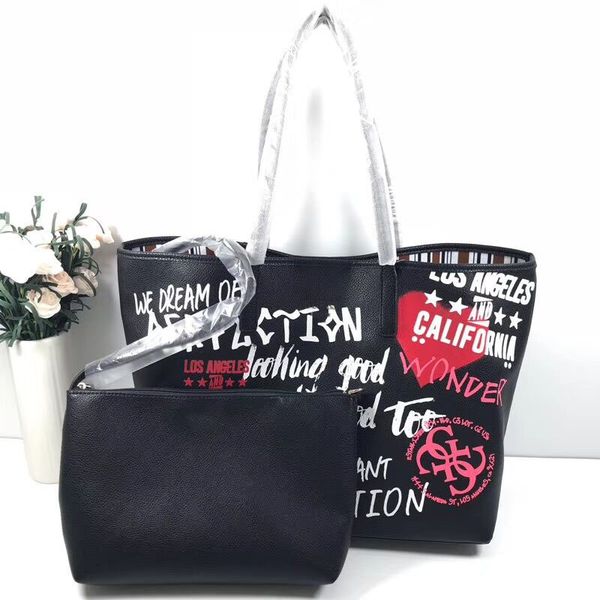 Free shipping new style women classic fashion black print doodling composite shoulder big size Commuter bag
Free shipping new style women classic fashion black print doodling composite shoulder big size Commuter bag