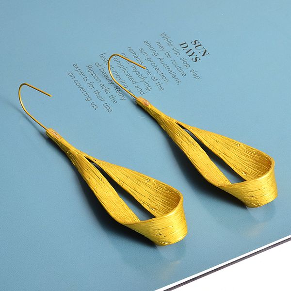 new arrival gold metal long earrings wholesale fashion trend drop earring high-quality jewelry accessories for women, Silver