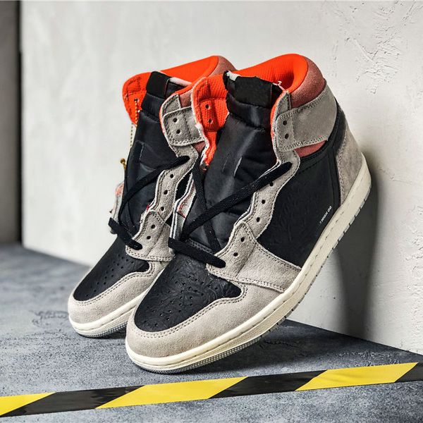 New Suede Sneakers 1s High OG Neutral Grey Basketball Shoes for Men Hot Sale Sport Shoes Casual Trainers Trending Sneakers Size 40-45
New Suede Sneakers 1s High OG Neutral Grey Basketball Shoes for Men Hot Sale Sport Shoes Casual Trainers Trending Sneakers Size 40-45