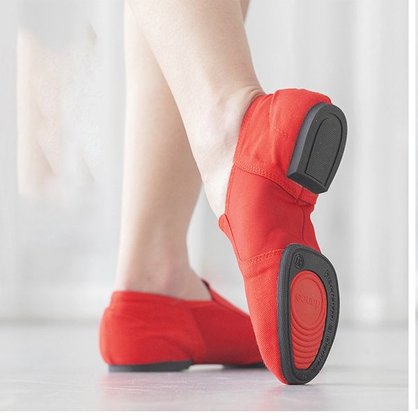 2020 new women ballet shoes girls kids ballet dance shoes soft sole low heels jazz dancing pink/black/red women's exercise
2020 new women ballet shoes girls kids ballet dance shoes soft sole low heels jazz dancing pink/black/red women's exercise