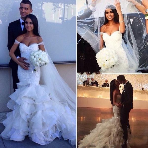 glamorous 2019 fashion mermaid wedding dresses tiered skirts off the shoulder bridal gowns lace ruffles pearls formal dress, White
glamorous 2019 fashion mermaid wedding dresses tiered skirts off the shoulder bridal gowns lace ruffles pearls formal dress, White