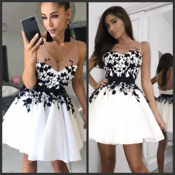 white short/mini dresses jewel sheer neck black lace appliques formal evening dresses ruffle backless 2019 fashion elegant prom dresses
white short/mini dresses jewel sheer neck black lace appliques formal evening dresses ruffle backless 2019 fashion elegant prom dresses