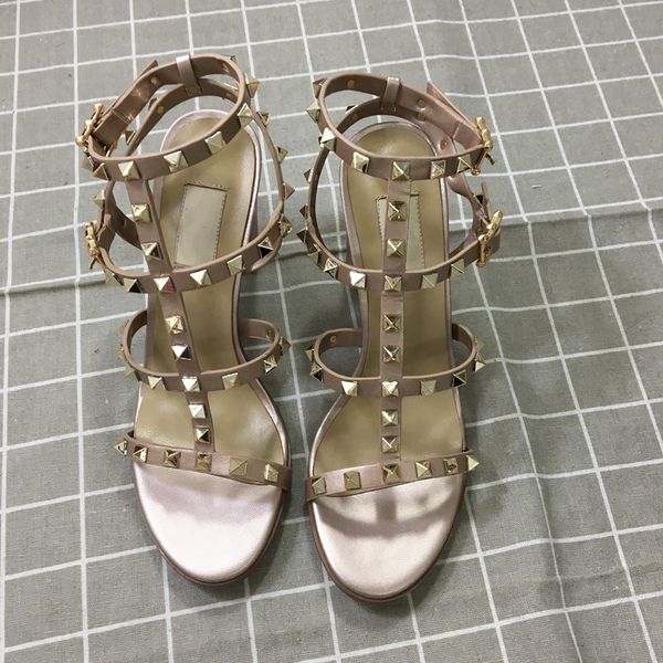 rivets summer concise chunky heel high lady's sandals fashion luxury designer women shoes 9cm high heels size 35-41, Black
rivets summer concise chunky heel high lady's sandals fashion luxury designer women shoes 9cm high heels size 35-41, Black