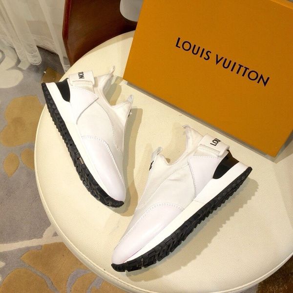 2020 new ci luxury designer couple casual sports shoes men and women fashion casual shoes basketball shoes
2020 new ci luxury designer couple casual sports shoes men and women fashion casual shoes basketball shoes