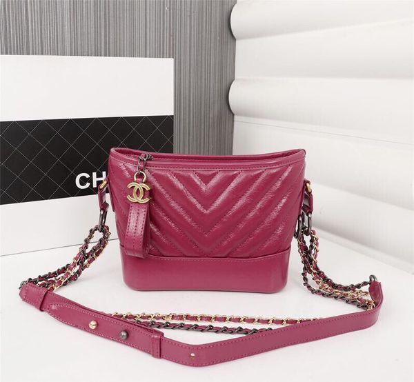 High quality 2020 fa hion8 ingle houlder bag men 039 and women 039 handbag luggage backpack leather 6066 v 20 15 7cm
High quality 2020 fa hion8 ingle houlder bag men 039 and women 039 handbag luggage backpack leather 6066 v 20 15 7cm