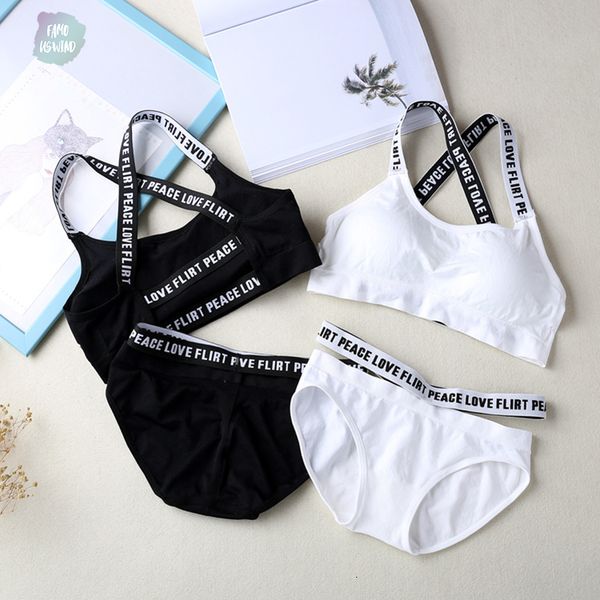 letter women lounge underwear comfortable three quarters wireless loungewear white lingerie bra set black and cotton bras sets, Red;black
letter women lounge underwear comfortable three quarters wireless loungewear white lingerie bra set black and cotton bras sets, Red;black