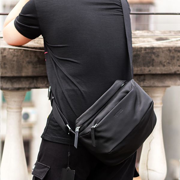 casual japanese-style leather messenger bag men 's popular soft leather men bag shoulder cool street fashion ins
casual japanese-style leather messenger bag men 's popular soft leather men bag shoulder cool street fashion ins