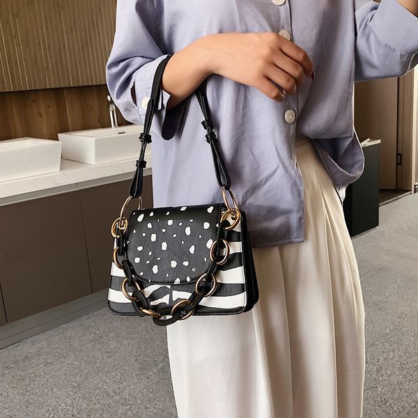 stone pattern pu leather crossbody bags for women thick chain design shoulder messenger bag lipstick handbags women' bags
stone pattern pu leather crossbody bags for women thick chain design shoulder messenger bag lipstick handbags women' bags