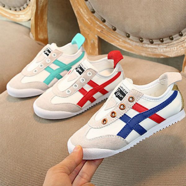 children designer casual shoes boys girls fashion sport running wear 2020 luxury sneakers comfortable breathable slip-on shoes sell, Black;red
children designer casual shoes boys girls fashion sport running wear 2020 luxury sneakers comfortable breathable slip-on shoes sell, Black;red