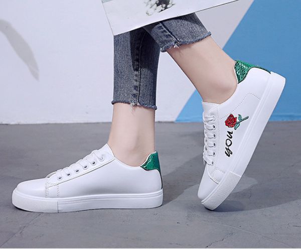 2019 men casual shoes superstar small ace bee female flat shoes women sneakers zapatillas deportivas mujer lovers sapatos femininos, Black
2019 men casual shoes superstar small ace bee female flat shoes women sneakers zapatillas deportivas mujer lovers sapatos femininos, Black