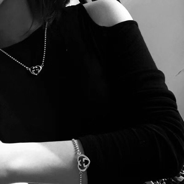 with orginal box women love bracelet necklace set chain luxury design necklace personality bracelet fashion jewelry, Silver
with orginal box women love bracelet necklace set chain luxury design necklace personality bracelet fashion jewelry, Silver