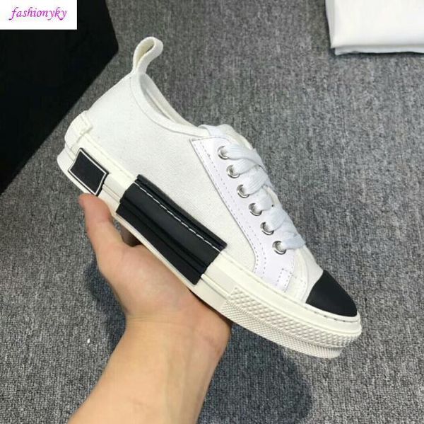 top classics b23 " single m classic logo в качестве основного видения, в виде крупногабаритной печати на верхней паре размер 35-40with box, Black
top classics b23 " single m classic logo в качестве основного видения, в виде крупногабаритной печати на верхней паре размер 35-40with box, Black