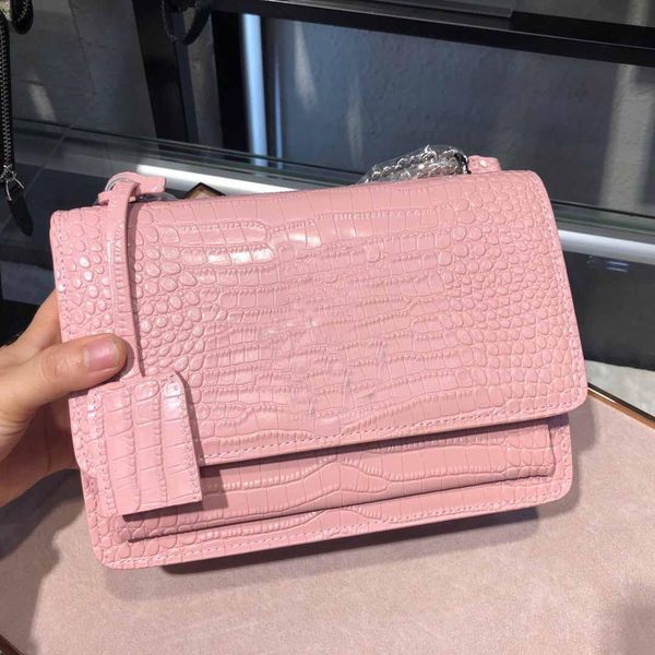 luxury designe new arrival fashion women shoulder bag crocodile leather size purse rivet bag shoulder bag female vintage 22cm crossbody bags
luxury designe new arrival fashion women shoulder bag crocodile leather size purse rivet bag shoulder bag female vintage 22cm crossbody bags