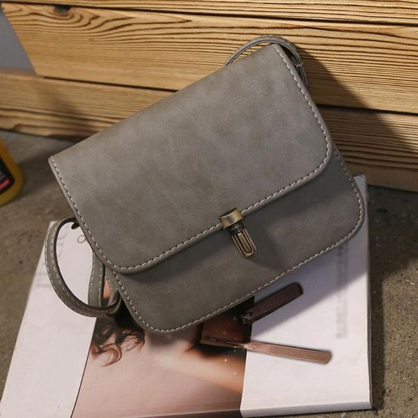 ladies new small square bag solid color line fashion handbag retro shoulder bag messenger mobile phone
ladies new small square bag solid color line fashion handbag retro shoulder bag messenger mobile phone