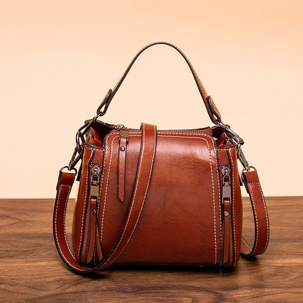 shoulder bag for woman messenger bag 2020 spring and summer new retro wild small bucket leather fashion
shoulder bag for woman messenger bag 2020 spring and summer new retro wild small bucket leather fashion